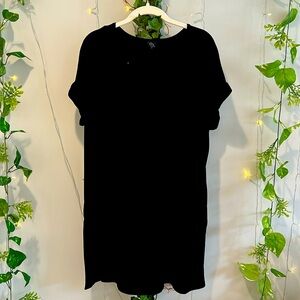 SHORT SLEEVE BLACK DRESS